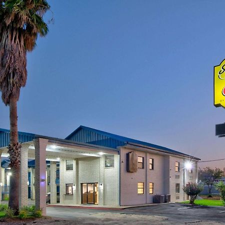 Super 8 By Wyndham Victoria - South - Hwy 59 Hotel Kültér fotó